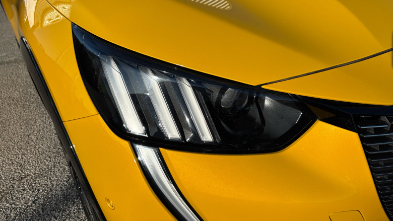 Peugeot 208 1.2 PureTech 100 GT Premium 5dr Petrol Hatchback